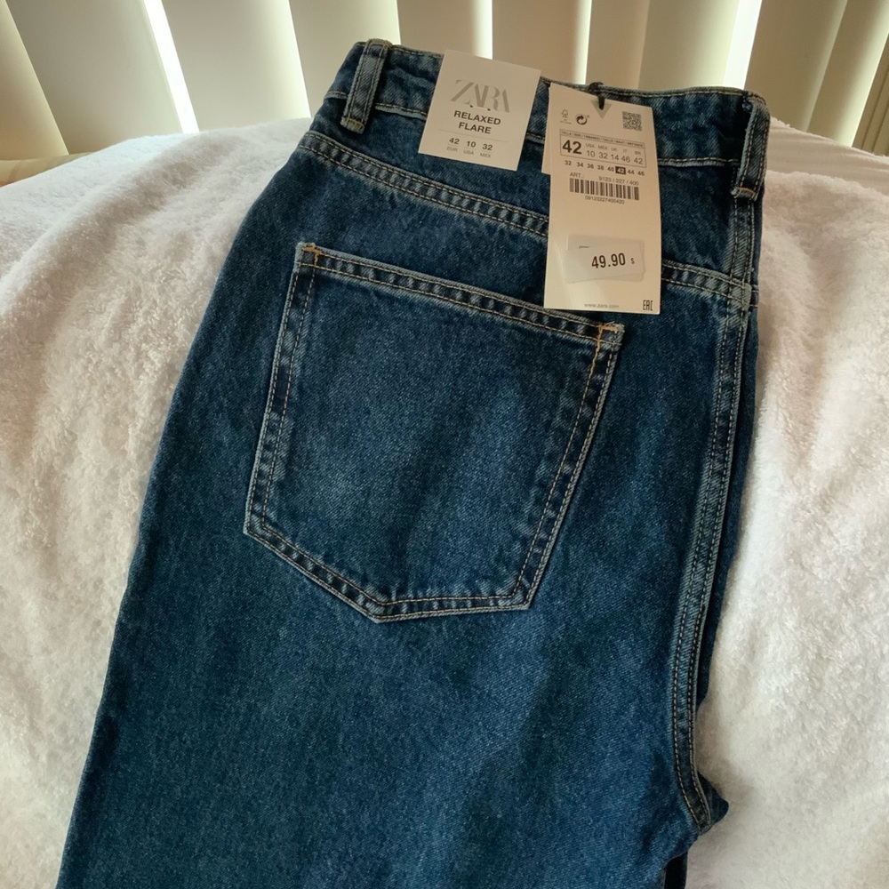 Zara Hi-Rise Relaxed Flare Jeans